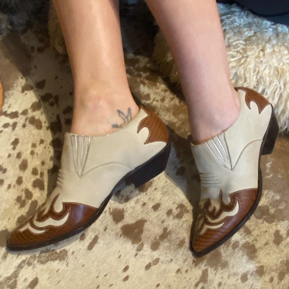 Brand New Handmade In Brazil Leather Low Cut Western Detailed Boots